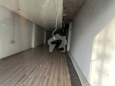 ایم ایم عالم روڈ گلبرگ,لاہور میں 4 مرلہ Studio دکان 6.0 لاکھ میں کرایہ پر دستیاب ہے۔
