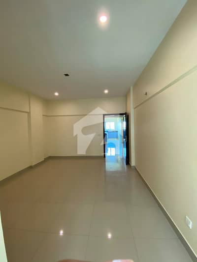 FOR RENT: 1,750 SQ FT 3-BED DD LUXURY APARTMENT AL-MURTAZA COMMERCIAL, DHA PHASE 8, KARACHI