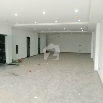 Defense Raya 8 Marla 3rd Floor Hall Facing Parking Available For Rent