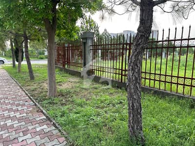 Gulberg Green 04kanal Developed Possession Plot Available For Sale 200series