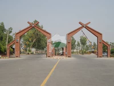 چنار باغ ۔ رچنا بلاک چنار باغ,لاہور میں 1 کنال رہائشی پلاٹ 1.75 کروڑ میں برائے فروخت۔