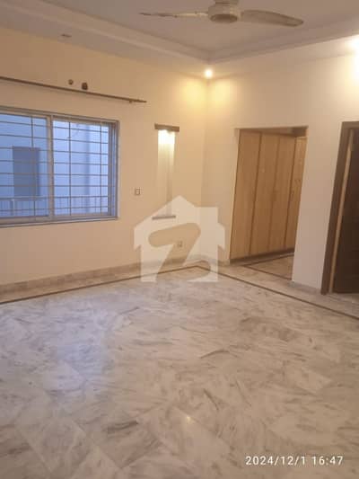 1 Kanal Upper Portion Available For Rent Sarwar Road