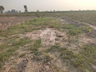 سی سوالہ اسلام آباد میں 1 کنال رہائشی پلاٹ 2.6 کروڑ میں برائے فروخت۔
