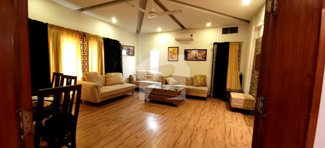 2 Kanal 5 Marla House Available For Rent On Prime Location Of Bahria Town