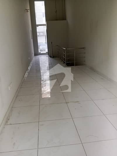 ڈی ایچ اے فیز 6 ڈی ایچ اے ڈیفینس,کراچی میں 5 مرلہ Studio دکان 3.56 کروڑ میں برائے فروخت۔