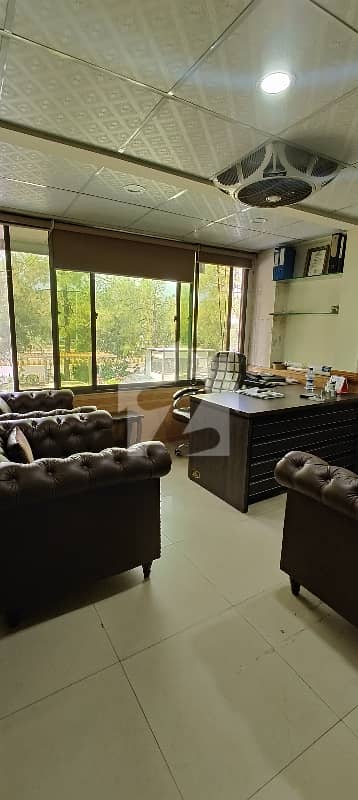 بلیو ایریا اسلام آباد میں 1 مرلہ Studio دفتر 1.35 لاکھ میں کرایہ پر دستیاب ہے۔