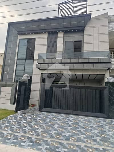 10 Marla Brand New 2026 Build 60 Ft Road Available For Rent In LDA AVENUE 1 Near Comsit University