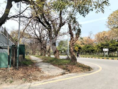 ایف ۔ 7 اسلام آباد میں 6 کمروں کا 2 کنال مکان 67.0 کروڑ میں برائے فروخت۔ ایف ۔ 7 اسلام آباد میں 6 کمروں کا 2 کنال مکان 67.0 کروڑ میں برائے فروخت۔