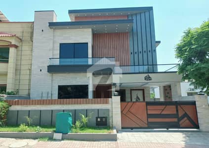 10 Marla Luxury House Bahria Town Phase 7, Rawalpindi