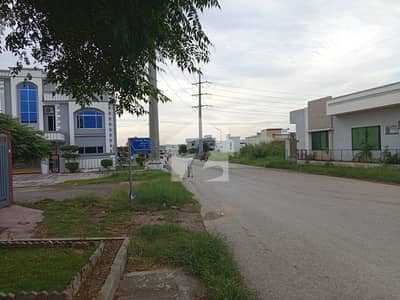 8 Marla ( 30*60 in Block D ) in E-18 Islamabad. 8 Marla ( 30*60 in Block D ) in E-18 Islamabad.