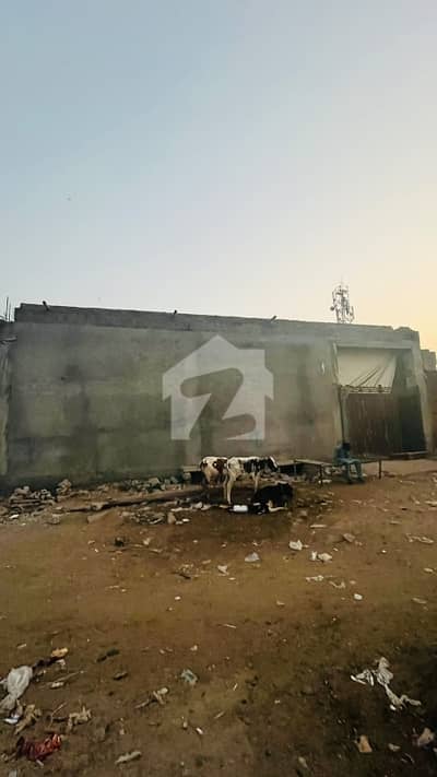 Factory Located In Multan Road Is Available For sale
