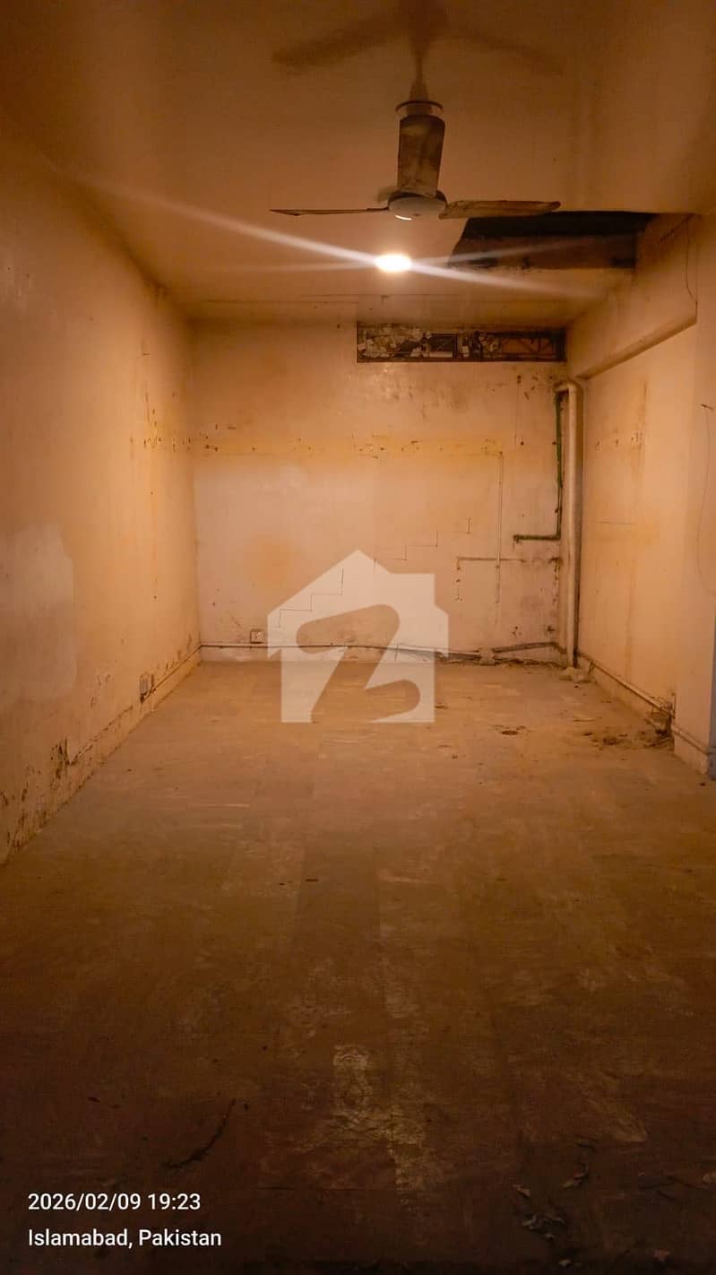 Nice Location Shop Up For Rent In F-10 Nice Location Shop Up For Rent In F-10