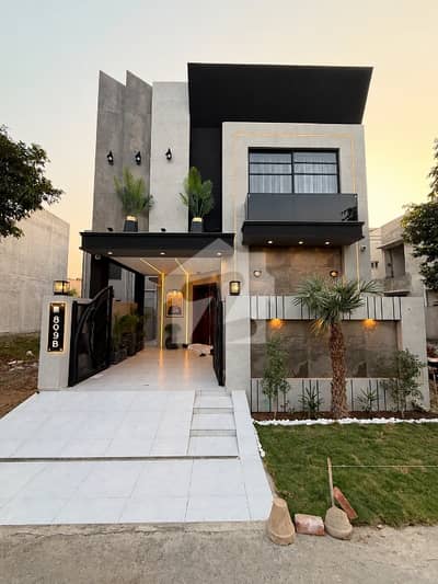 A Five Marla Bold Contemporary Home Where Style Meets Comfort