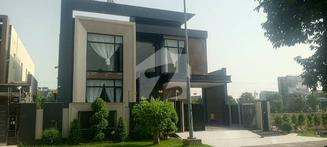 ڈی ایچ اے فیز 8 ڈی ایچ اے ڈیفینس,لاہور میں 5 کمروں کا 1 کنال مکان 15.0 کروڑ میں برائے فروخت۔
