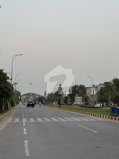 5 Marla Builder Location Possession Plot for Sale | Prime Location | Near to Park & School | Central Park Lahore