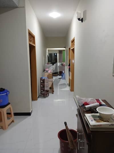 Gulshan Iqbal Block 1 Portion For Rent 3 Bed DD 1st Floor 240 Square Yards Rent Demand 1 Lac 20000 Like Brand New Portion