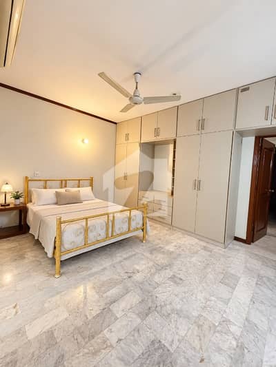 Clifton Fully Furnished Excuisite One Bed Lounge In 1000 Yrds Bungalow Separate Entrance Car Parking