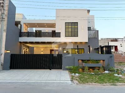 10 Marla Double Storey Most Luxury Design House For Sale in Buch Executive Villa Multan