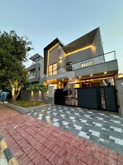10 Marla Designer House with Double Mezzanine 6 Bedrooms
