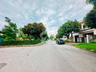 Block N 5 marla Lop develop plot