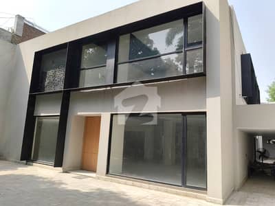 GULBERG ESTATE OFFER,6000 SQFT COMMERCIAL BUILDING FOR RENT LANK MAIN BOULEVARD & MM ALAM GULBERG LAHORE