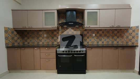 Askari 5 - Sector F Flat Sized 2600 Square Feet For sale