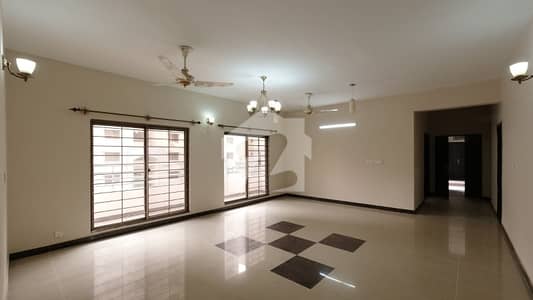 In Askari 5 - Sector F 2600 Square Feet Flat For sale