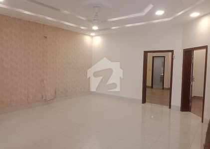 A 10 Marla House In Bahria Town - Sector E