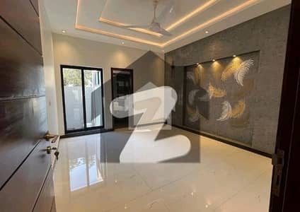 بحریہ ٹاؤن سیکٹر ای بحریہ ٹاؤن,لاہور میں 5 کمروں کا 10 مرلہ مکان 3.7 کروڑ میں برائے فروخت۔ بحریہ ٹاؤن سیکٹر ای بحریہ ٹاؤن,لاہور میں 5 کمروں کا 10 مرلہ مکان 3.7 کروڑ میں برائے فروخت۔