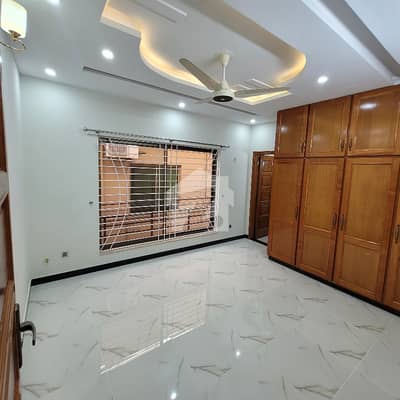 10 Marla New Upper Portion For Rent