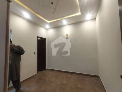 جوبلی ٹاؤن ۔ بلاک سی جوبلی ٹاؤن,لاہور میں 4 کمروں کا 3 مرلہ مکان 70.0 ہزار میں کرایہ پر دستیاب ہے۔ جوبلی ٹاؤن ۔ بلاک سی جوبلی ٹاؤن,لاہور میں 4 کمروں کا 3 مرلہ مکان 70.0 ہزار میں کرایہ پر دستیاب ہے۔