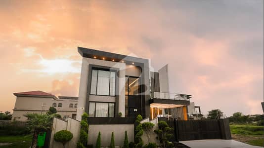 1 Kanal | Ultra Modern Fully Furnished | Z Block 100-Ft Road | Raya Facing | Unbeatable Location & Price