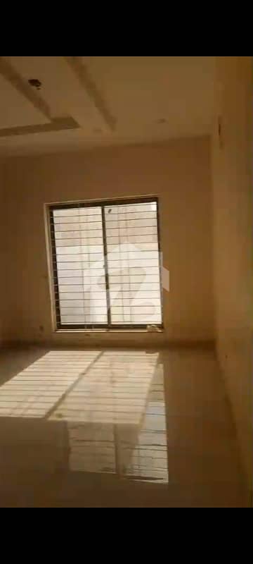 P1 Villa For Rent - Ground +1 - 3+3 Bedroom Planning - Double Kitchen - Near Roots School - With 8 KVA Solar + Green Meter + Electric Fence - Rent 1.75 Lac - Bahria Town Karachi
