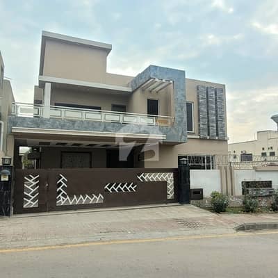 بحریہ ٹاؤن فیز 3 بحریہ ٹاؤن راولپنڈی,راولپنڈی میں 6 کمروں کا 1 کنال مکان 2.95 لاکھ میں کرایہ پر دستیاب ہے۔ بحریہ ٹاؤن فیز 3 بحریہ ٹاؤن راولپنڈی,راولپنڈی میں 6 کمروں کا 1 کنال مکان 2.95 لاکھ میں کرایہ پر دستیاب ہے۔