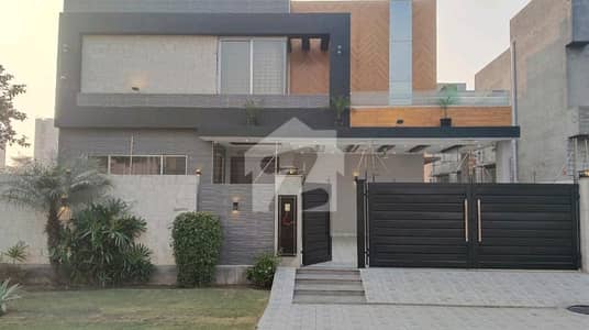 Ideal House Is Available For rent In Lahore