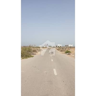 500 YARDS PLOT POSH LOCATION BEST CONSTRUCTED LOCATION