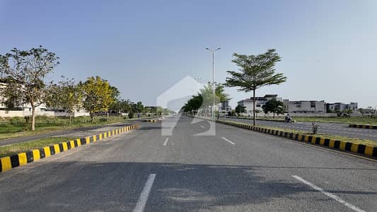 ڈی ایچ اے فیز 7 - بلاک وائے ڈی ایچ اے فیز 7,ڈی ایچ اے ڈیفینس,لاہور میں 10 مرلہ رہائشی پلاٹ 2.25 کروڑ میں برائے فروخت۔