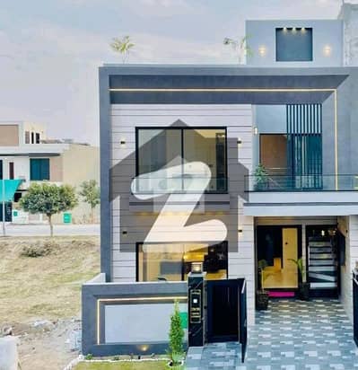 بحریہ ٹاؤن جناح بلاک بحریہ ٹاؤن سیکٹر ای,بحریہ ٹاؤن,لاہور میں 3 کمروں کا 5 مرلہ مکان 2.4 کروڑ میں برائے فروخت۔
