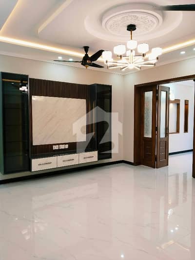 7 Marla Ground Portion For Rent