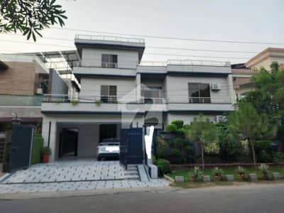 1 Kanal House For Sale In Wapda Town Lahore | 8 Beds 1 Kanal House For Sale In Wapda Town Lahore | 8 Beds