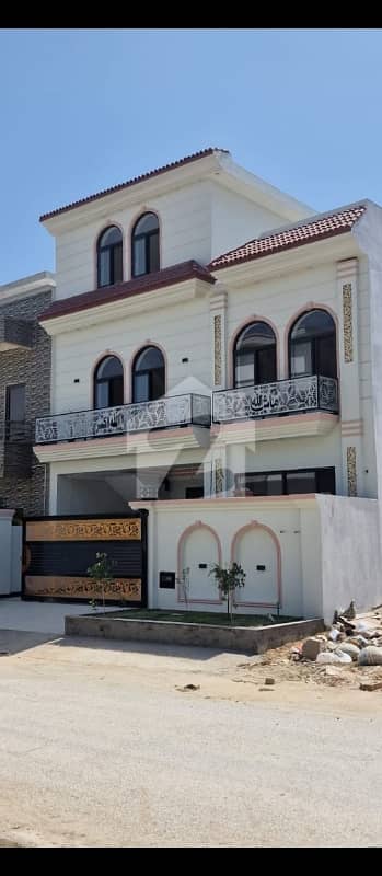 30X60 House for Sale in Multi Gardens B-17 Islamabad Block E Prime Location