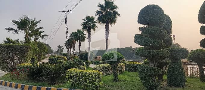 اجوا سٹی سیالکوٹ بائی پاس,گوجرانوالہ میں 5 مرلہ رہائشی پلاٹ 55.0 لاکھ میں برائے فروخت۔