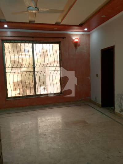 1st Floor Commercial Office For Rent  Prime Location Main Road, Gulzar-E-Quaid