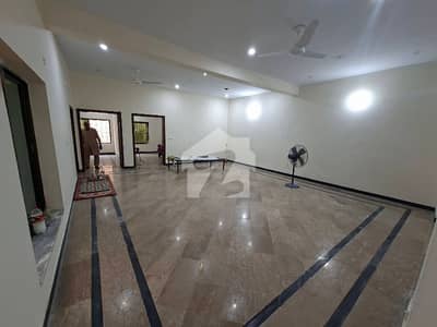 بنی گالہ اسلام آباد میں 3 کمروں کا 14 مرلہ مکان 2.8 کروڑ میں برائے فروخت۔