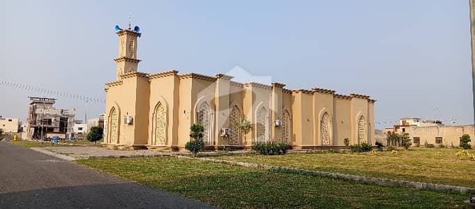 اجوا سٹی - بلاک بی اجوا سٹی,سیالکوٹ بائی پاس,گوجرانوالہ میں 7 مرلہ رہائشی پلاٹ 86.0 لاکھ میں برائے فروخت۔