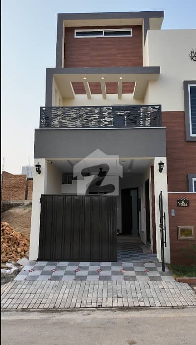 کوہستان انکلیو واہ کینٹ,واہ میں 4 کمروں کا 5 مرلہ مکان 2.3 کروڑ میں برائے فروخت۔ کوہستان انکلیو واہ کینٹ,واہ میں 4 کمروں کا 5 مرلہ مکان 2.3 کروڑ میں برائے فروخت۔