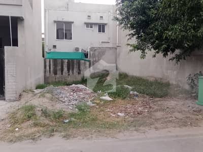 8 Mrla Plot For Sale