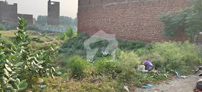 یوسف ٹاؤن فیصل آباد میں 7 مرلہ رہائشی پلاٹ 46.5 لاکھ میں برائے فروخت۔