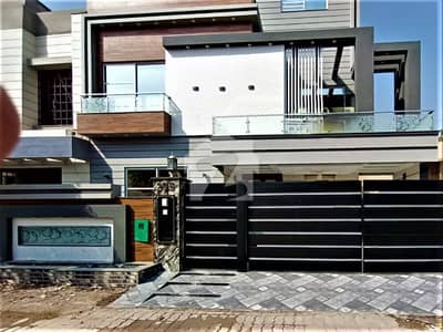**10 Marla House for Rent 5 Bedrooms | Ideal Location** **10 Marla House for Rent 5 Bedrooms | Ideal Location**