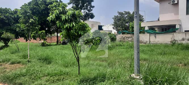 DEFENCE 1 KANAL PLOT AT ATTRACTIVE PRICE NEAR DHA CLUB